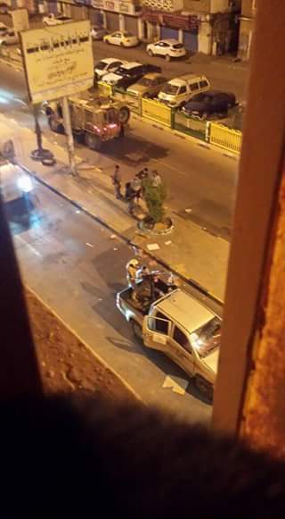 اشتباكات عنيفة في عدن عقب مهاجمة مسلحين لمدرعة