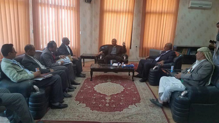 نائب رئيس الوزراء يشدد على أهمية تعزيز أداء قطاع الخدمات في وزارة الكهرباء