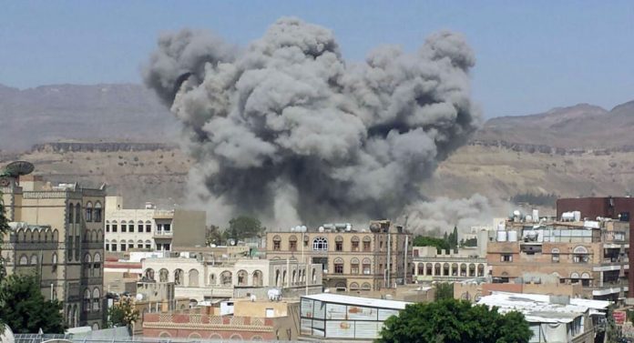 عاجل الآن.. غارات عنيفة لطيران تحالف العدوان مستهدفة العاصمة صنعاء (أماكن الإستهداف)
