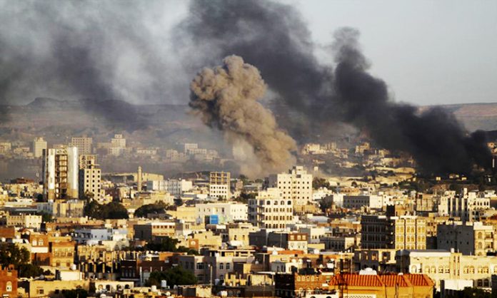 طيران تحالف العدوان يعاود استهداف الأحياء السكنية بالعاصمة صنعاء