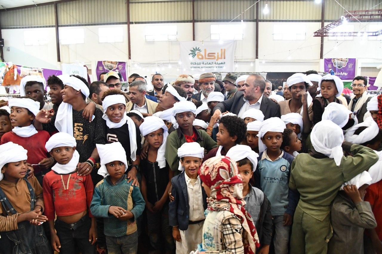 افتتاح معرض كسوة العيد لأحفاد بلال بالعاصمة صنعاء ليستفيد منه 12 ألف طفل وطفلة