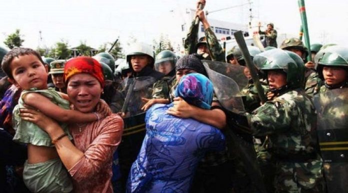 حبس منزلي وتعقيم قسري.. استمرار انتهاكات الصين بحق مسلمي الأويغور
