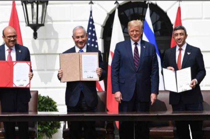 موقع أمريكي: دول عربية تنتظر الانتخابات الأمريكية لحسم موقفها بشأن التطبيع مع إسرائيل