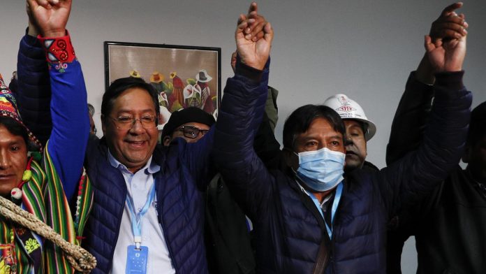 شعب بوليفيا يصفع امريكا واسرائيل وينتخب مرشح اليسار بعد 11 شهر من اختطاف بوليفيا