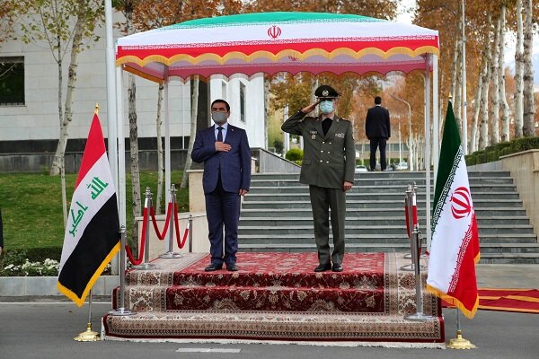 وزير الدفاع الايراني: إيران على استعداد لتعزيز قدرات العراق الدفاعية