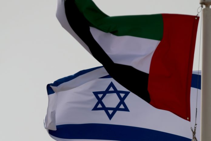 دبي تعتقل إسرائيليين