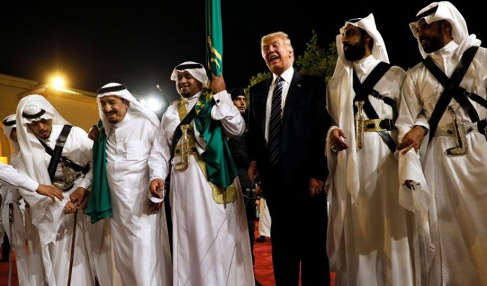 لم تكن رقصة ترامب في السعودية تفائلاً جيداً