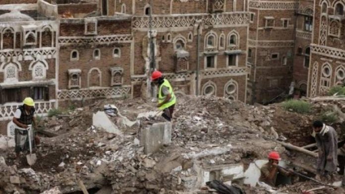 موقع Africa news: التحالف السعودي دمر مدينة صنعاء التاريخية العريقة