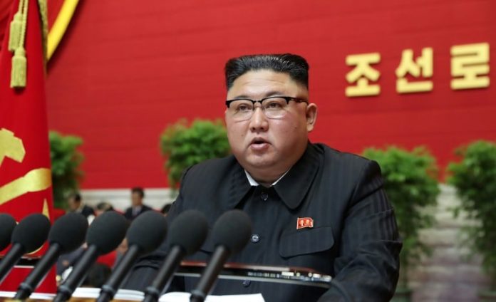 زعيم كوريا الشمالية جونغ يتعهد بتعزيز ترسانة بلاده النووية