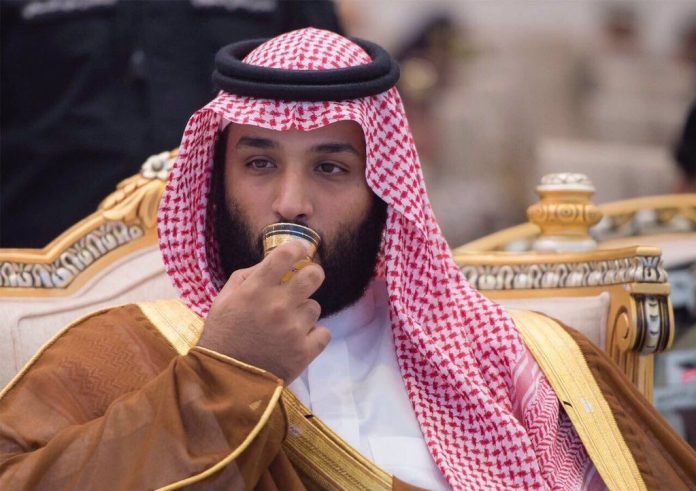 من أجلس بن سلمان على فراش منزله