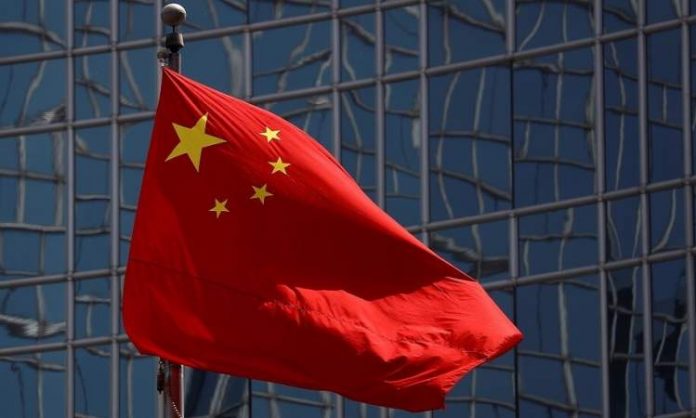 رويترز: الصين تفرض عقوبات على الولايات المتحدة وكندا