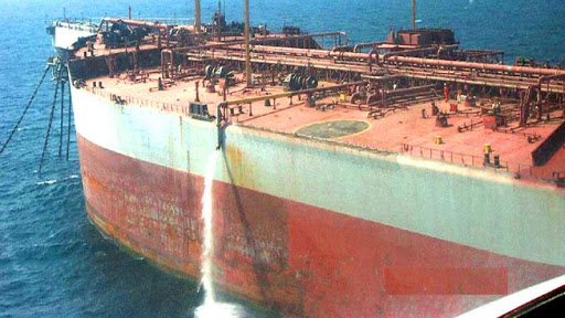 محمد الحوثي: الأمم المتحدة تعرقل صيانة سفينة صافر