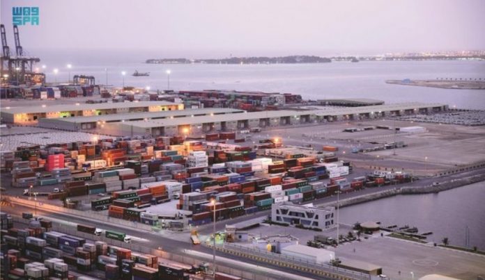 السعودية تتخذ قرارا مفاجئ باغلاق ميناء جدة