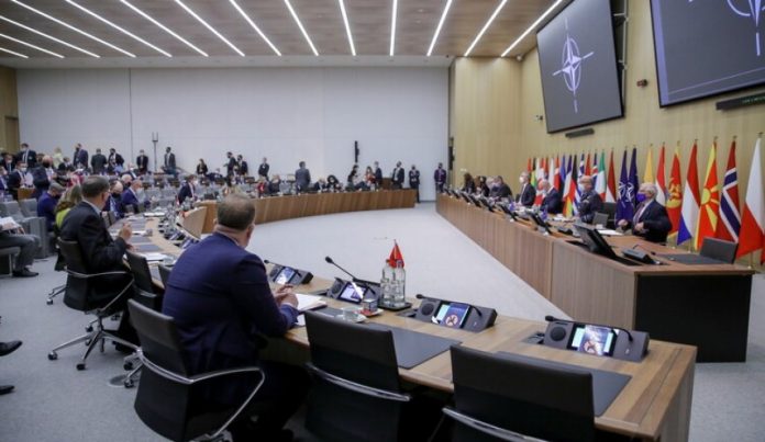 حلف الناتو يعلن عقد اجتماعا طارئا لوزراء الخارجية والدفاع