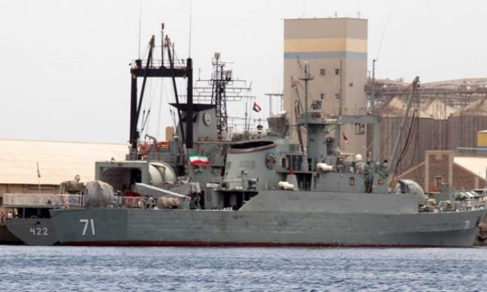 الصحافة الفرنسية: سفينتان حربيتان أمريكيتان ستصلان البحر الأسود