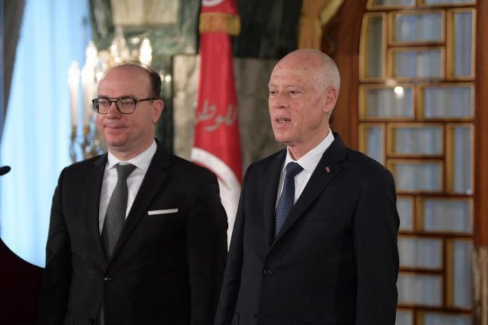 اختراق أجنبي للقصر الرئاسي.. تفاصيل التسريبات التي هزت تونس