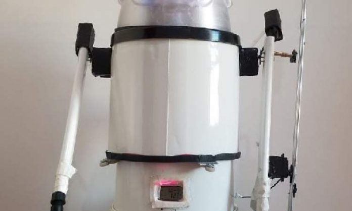 لأول مرة.. روبوت للتعقيم الطبي في اليمن