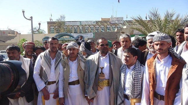 بعد 6 سنوات من الأسر.. محافظة صعدة تستقبل خمسة أسرى محررين من سجون تحالف العدوان