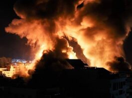 عاجل.. انفجارات عنيفة اثر غارات أمريكية عدوانية على العاصمة صنعاء (الأماكن المستهدفة)