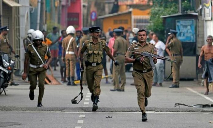 شرطي يقتل 4 زملاء ضباط بالرصاص في سريلانكا
