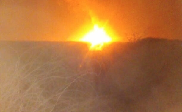 حريق هائل.. أول فيديو للإنفجار العنيف الذي استهدف منشأة صافر ومصادر تكشف عن السبب