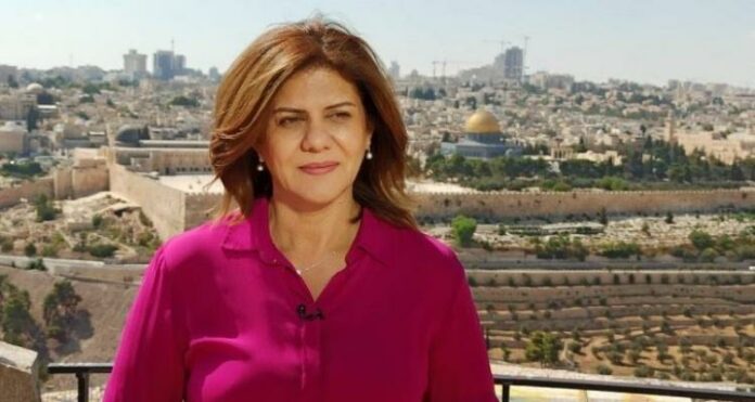 بالفيديو.. استشهاد مراسلة قناة الجزيرة شيرين أبو عاقلة بعد إصابتها برصاص الاحتلال الإسرائيلي