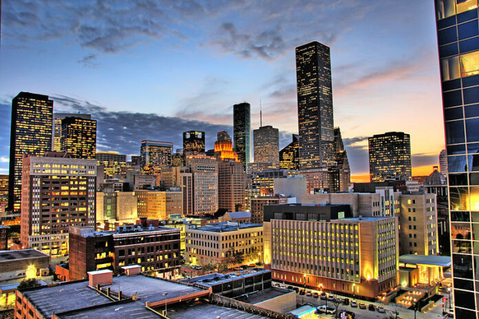 06 - Houston at night.