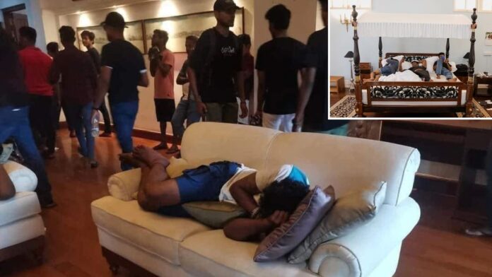 سريلانكا: متظاهرين في غرفة نوم الرئيس السيرلانكي