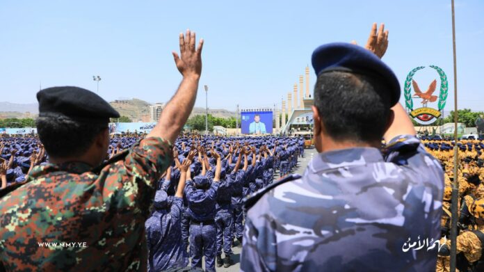 قائد الثورة:يؤكد القوات ستكون لحماية الشعب ويحذر التحالف من استمرار المؤامرات ويوكد حضور اليمن للاسهام في تعاون أمن المنطقة