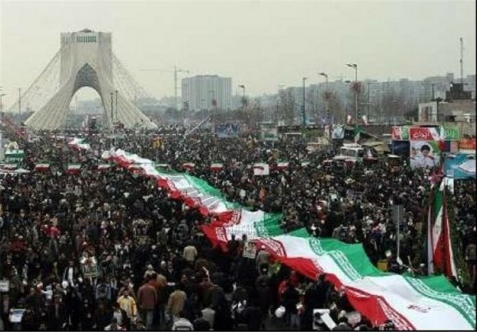 محمد عبد السلام: مظاهرات الشعب الإيراني رسالة بالغة على ولائه لخط الثورة