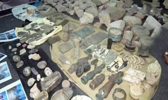 نهب الآثار اليمنية.. تهريب أكثر من 40 ألف قطعة أثرية يمنية خلال حرب التحالف