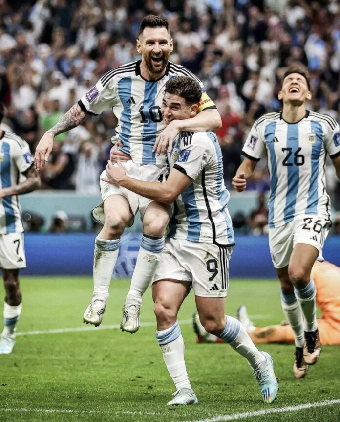 ميسي يقود بلاده أرجنتين لبلوغ نهائي مونديال قطر 2022 بفوزه على كرواتيا