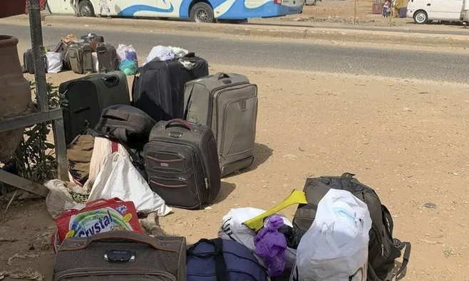 صنعاء تطالب بدور أممي في اعادة اليمنيين في السودان