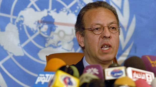 جمال بن عمر: الأمم المتحدة واجهة لدول أخرى ولا حل في اليمن بوجود القرار 2216