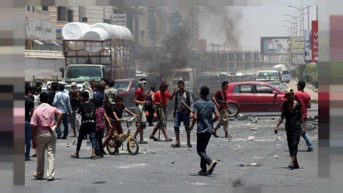 في مواجهة غضب الشارع اليمني.. الصبري كبش محرقة للعدوان؟