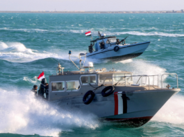 قائد لواء الدفاع الساحلي: تمتلك البحرية اليمنية أسلحة نوعية متطورة تنفذ مهام هجومية معقدة ورادعة ضد الأساطيل والسفن الأمريكية والبريطانية في المياه الإقليمية