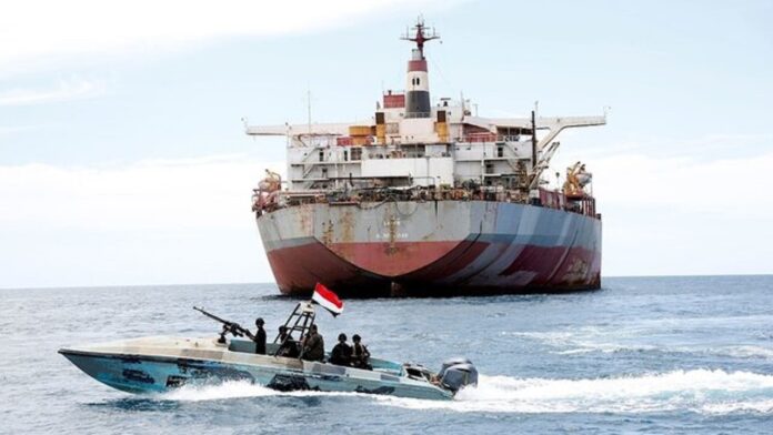 النقل اليمنية: عبور أكثر من أربعة آلاف سفينة من البحر الأحمر خلال 3 أشهر بشكل آمن