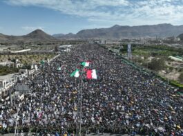 السيد الحوثي يدعو اليمنيين للخروج الواسع غدا الجمعة لتوجيه رسائل تحذيرية من أي تصعيد في غزة
