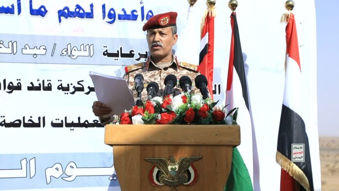 وزير الدفاع اليمني: نفرض قواعد اشتباك جديدة وسيدفع الأمريكي والصهيوني وتحالفهم ثمنا باهظًا