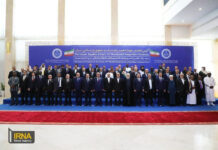 كان بجانب هنية بالأمس.. أول تعليق “لوفد صنعاء المفاوض” على اغتيال اسماعيل هنية