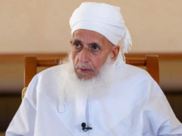 مفتي عمان يشيد بموقف اليمن "الجريء والصارم"