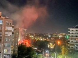 "القوات اليمنية" تعلن استهداف "هدف عسكري" إسرائيلي في "تل أبيب" بصاروخ "فلسطين 2" و"تحذر الأمة" من تبعات الصمت والخذلان فما يجري في غزة