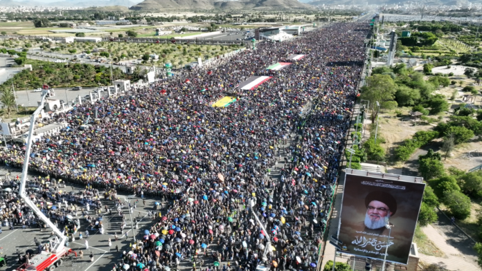 “بلا سقف ولا خطوط حمراء”.. مظاهرات مليونية تأكيدا على موقف اليمن الداعم لغزة وتصعيد العمليات في قلب كيان العدو الإسرائيلي