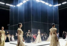 بن سلمان والتعري بجانب الكعبة.. استهداف صهيوني لمكة وصمت مخزي بن سلمان والتعري بجانب الكعبة.. استهداف صهيوني لمكة وصمت مخزي