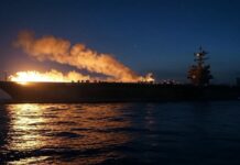 رغم التصعيد اليمني.. “لويدز ليست”: حركة الملاحة عبر باب المندب عند مستوياتها الطبيعية انسحاب أمريكي شامل من البحر الأحمر على وقع الهزيمة الفادح