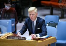 المبعوث الأممي يكشف 3 أسس للسلام في اليمن وسط ترقب جولة جديدة