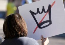 أكبر احتجاجات في تاريخ أمريكا الحديث.. انتفاضة “لا للملكية” تهزّ ولاية ترامب الثانية