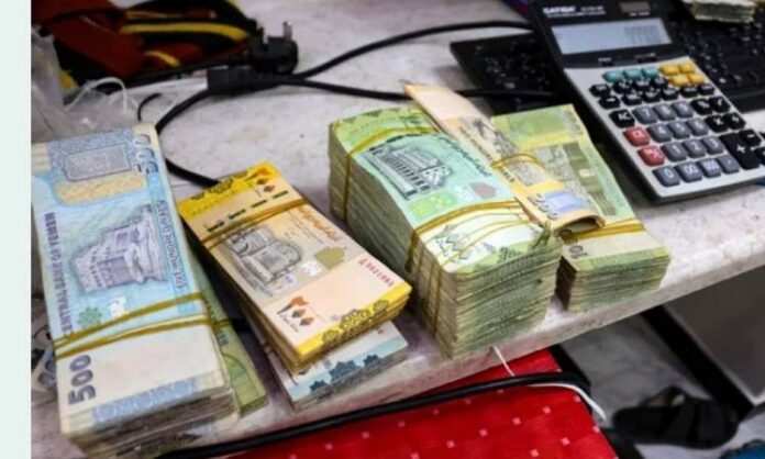 صحيفة دولية تكشف: ديون حكومة المرتزقة تتجاوز 7 مليارات دولار وسط انهيار اقتصادي غير مسبوق