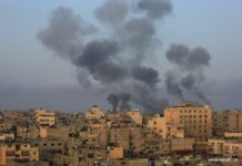 غزة تحت النار مجدداً.. الاحتلال يواصل خروقاته بغارات على خان يونس واتساع الدور الأمريكي في إدارة القطاع وتصعيد ميداني في الضفة الغربية