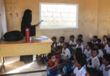 معهد أسترالي: الحرب على اليمن تخلق جيلاً كاملاً لا يعرف القراءة والكتابة